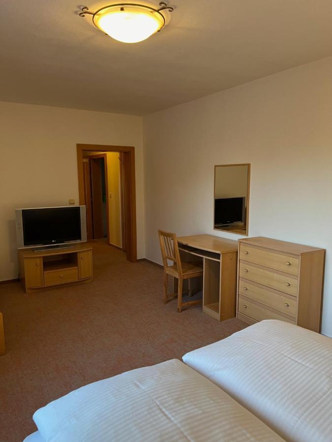 Hotel Euforia Nova Lesna Bagian luar foto