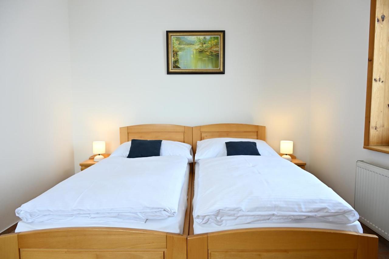 Hotel Euforia Nova Lesna Bagian luar foto