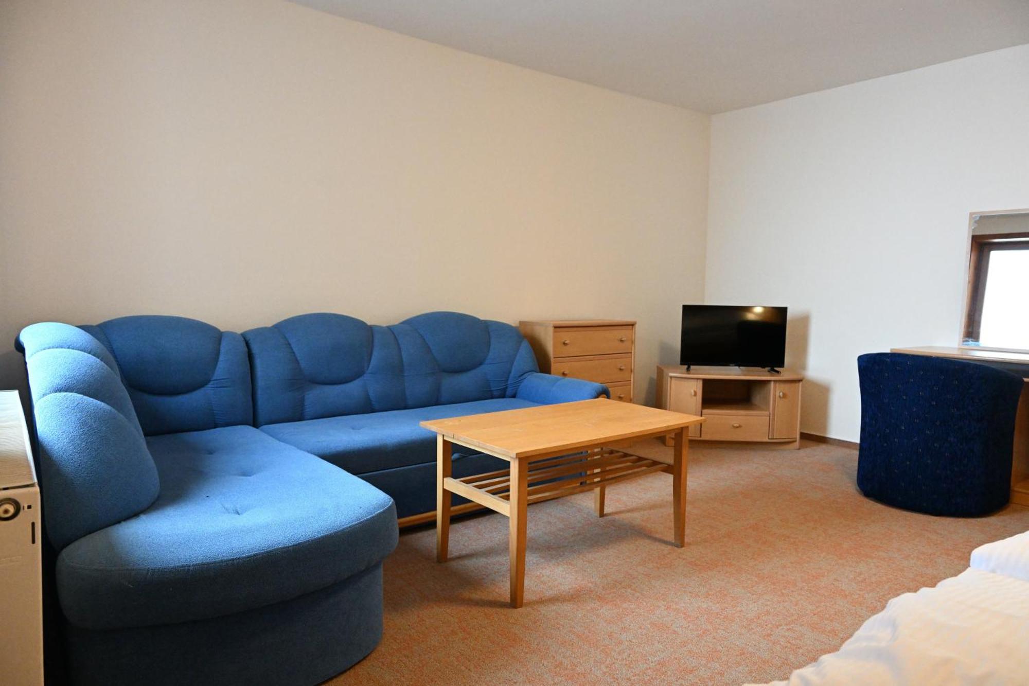 Hotel Euforia Nova Lesna Bagian luar foto