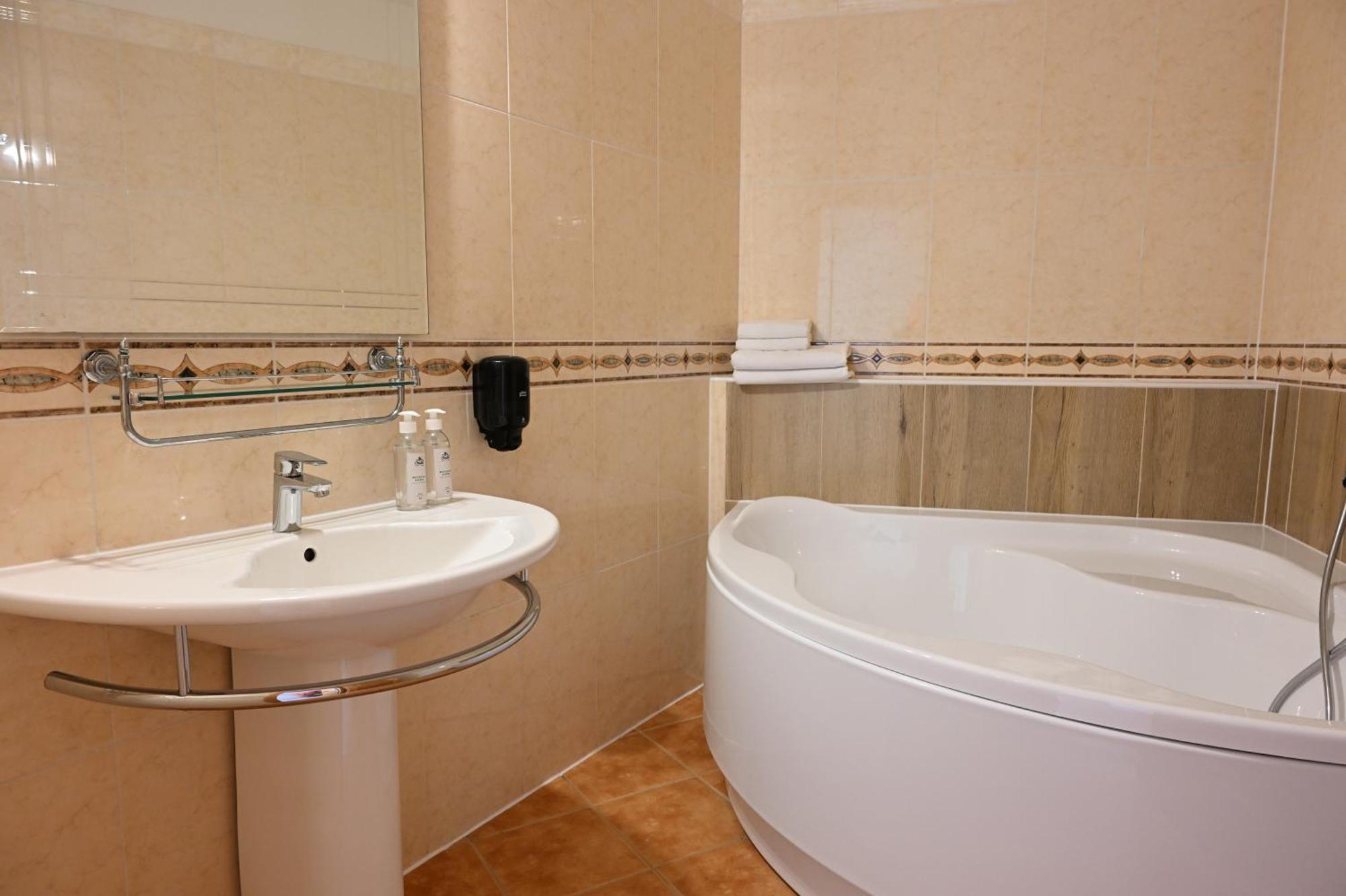 Hotel Euforia Nova Lesna Bagian luar foto
