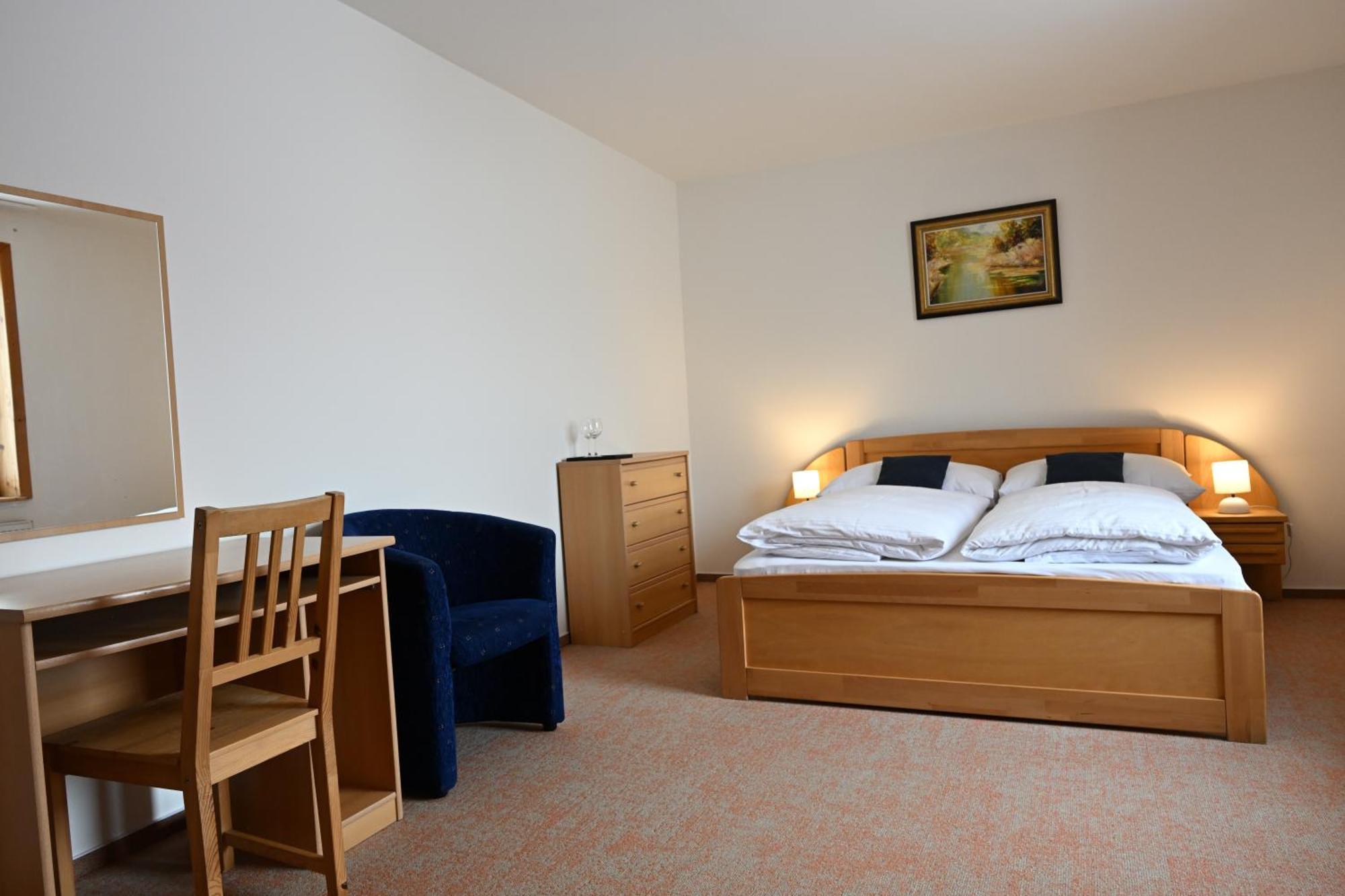 Hotel Euforia Nova Lesna Bagian luar foto