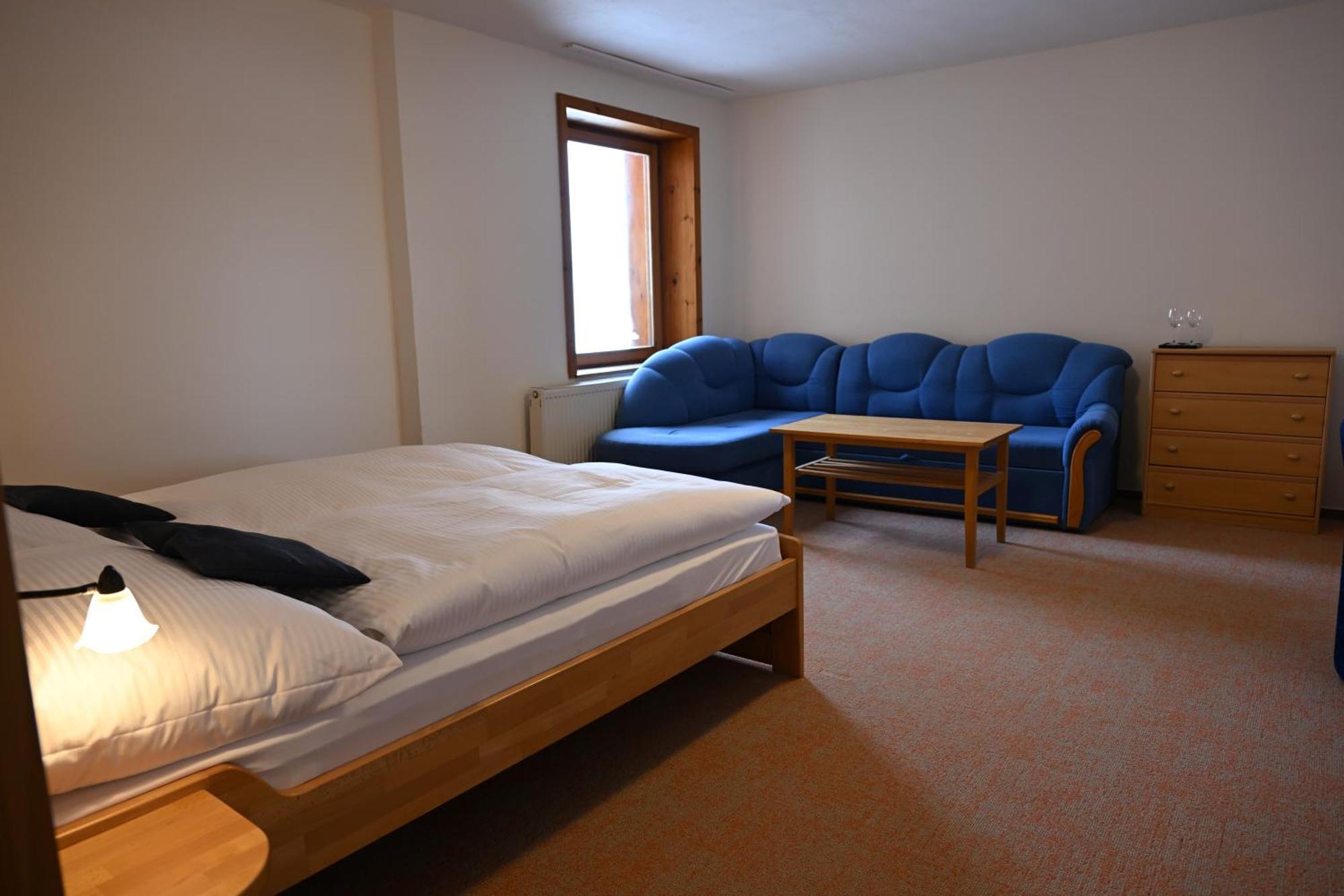 Hotel Euforia Nova Lesna Bagian luar foto