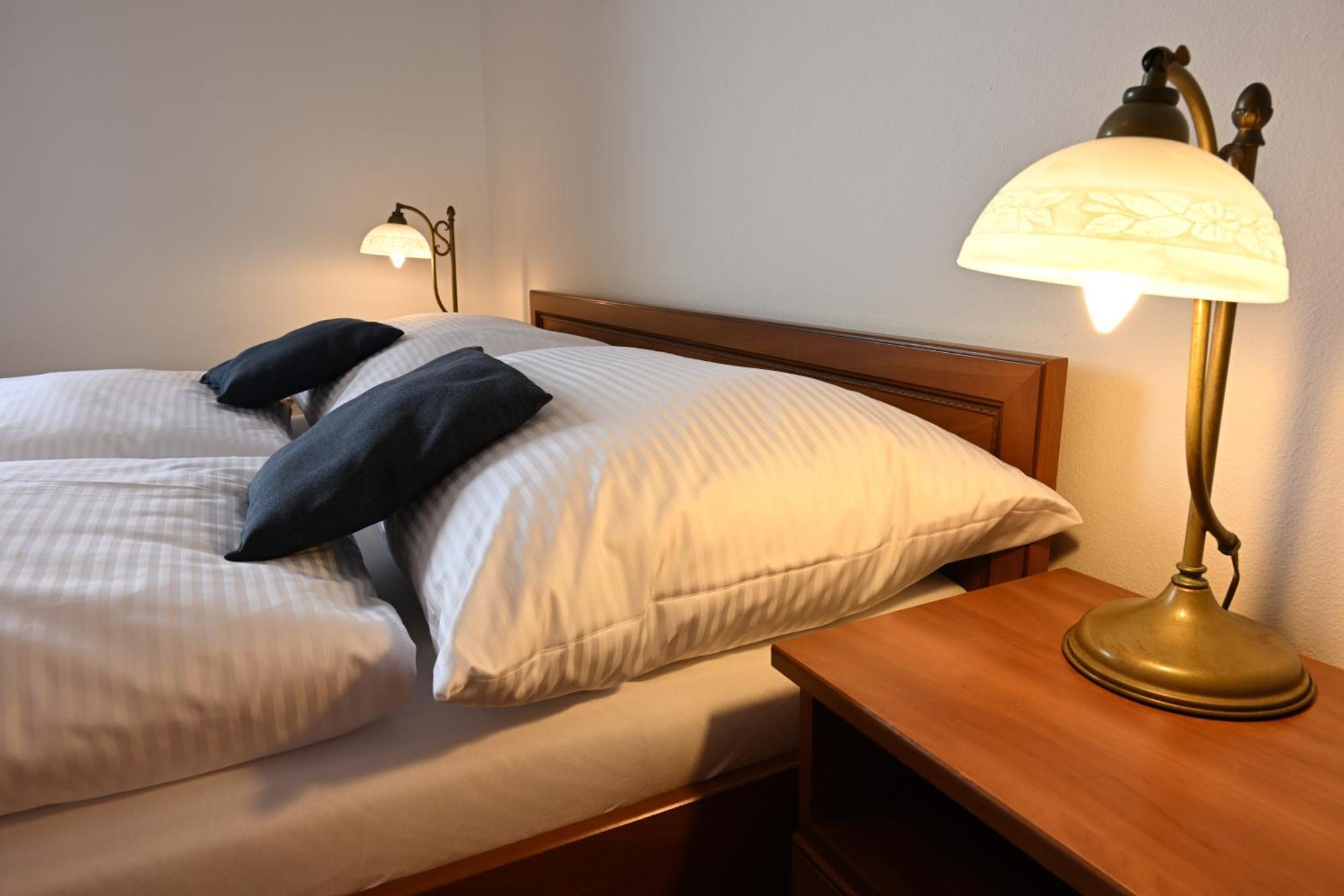 Hotel Euforia Nova Lesna Bagian luar foto